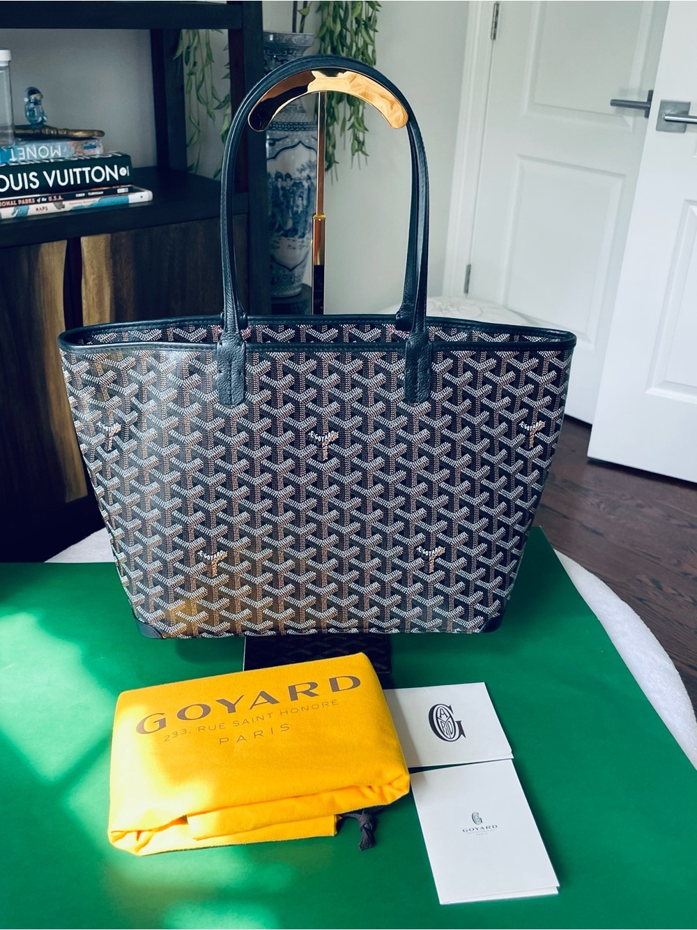 Goyard Artois PM Tote Bag - Classic All Black - Picture 2 of 11